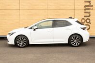 Toyota Corolla DESIGN 13