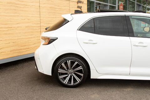 Toyota Corolla DESIGN 7