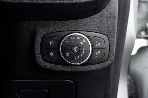 Ford Fiesta ST-LINE X 16