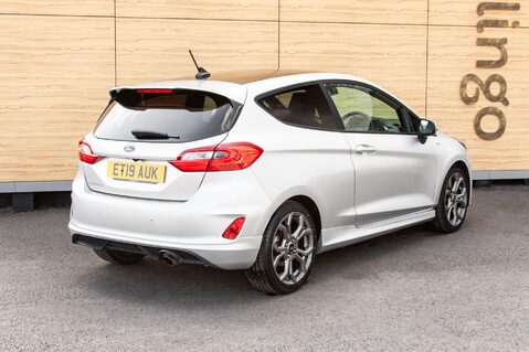 Ford Fiesta ST-LINE X 2