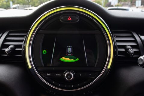 Mini Hatch COOPER D 28