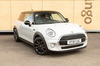 Mini Hatch COOPER D 1