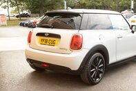 Mini Hatch COOPER D 8