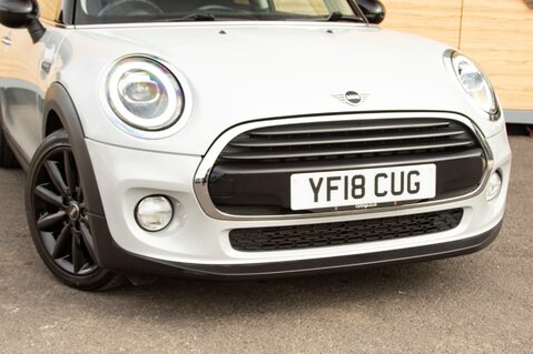 Mini Hatch COOPER D 10