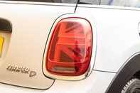 Mini Hatch COOPER D 9