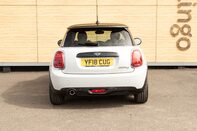 Mini Hatch COOPER D 6