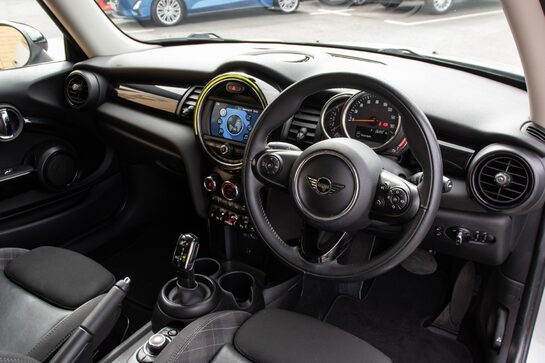 Mini Hatch COOPER D