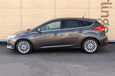 Ford Focus TITANIUM X 13