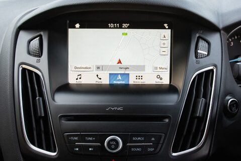 Ford Focus TITANIUM X 24