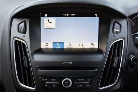 Ford Focus TITANIUM X 23