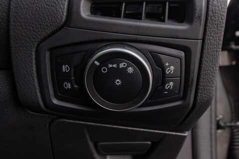Ford Focus TITANIUM X 16