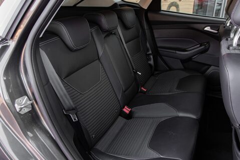 Ford Focus TITANIUM X 33