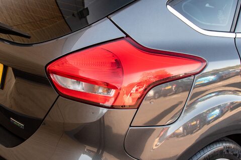 Ford Focus TITANIUM X 9