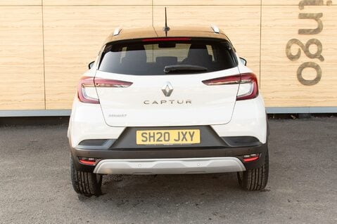 Renault Captur ICONIC TCE 6