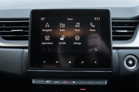 Renault Captur ICONIC TCE 23
