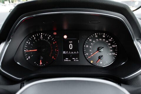 Renault Captur ICONIC TCE 15