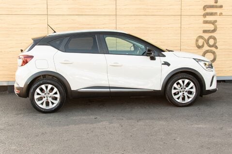 Renault Captur ICONIC TCE 12