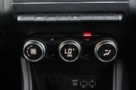 Renault Captur ICONIC TCE 33