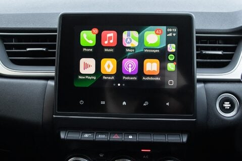 Renault Captur ICONIC TCE 30