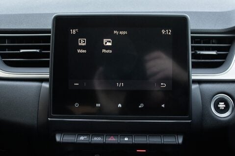 Renault Captur ICONIC TCE 27