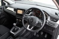 Renault Captur ICONIC TCE 4