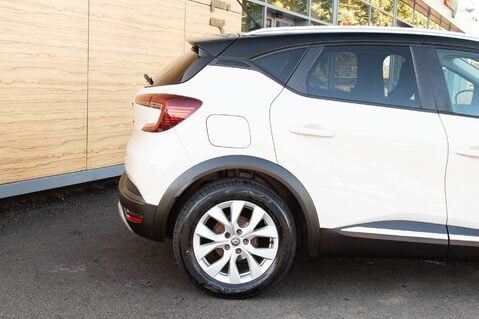 Renault Captur ICONIC TCE 7