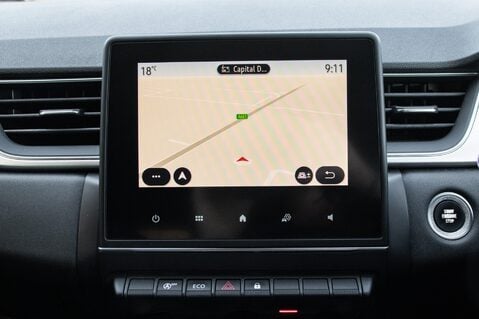Renault Captur ICONIC TCE 24