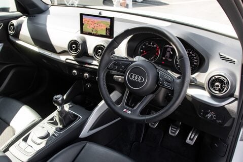 Audi Q2 TFSI S LINE 4