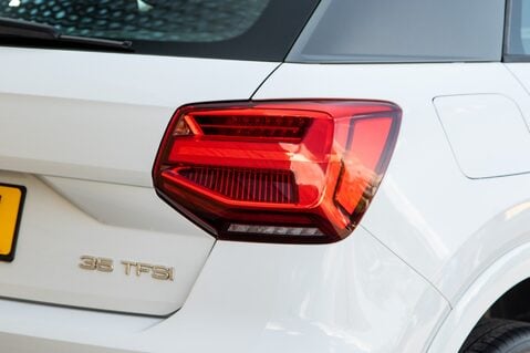 Audi Q2 TFSI S LINE 9