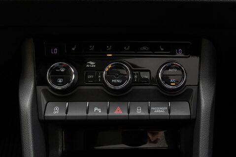 Skoda Karoq SPORTLINE TSI DSG 34
