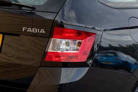 Skoda Fabia SE TSI 9