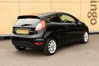 Ford Fiesta TITANIUM 2