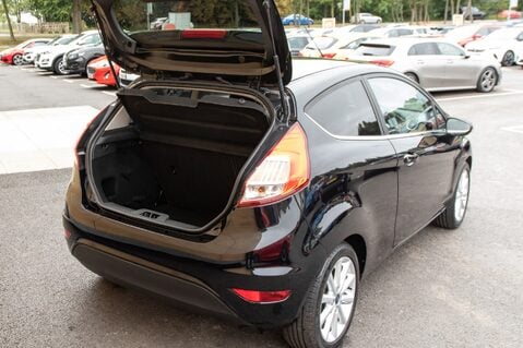 Ford Fiesta TITANIUM 33