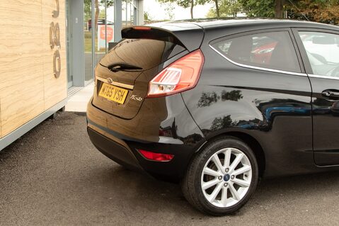 Ford Fiesta TITANIUM 8