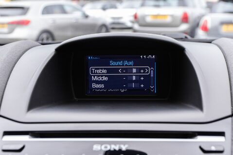 Ford Fiesta TITANIUM 27