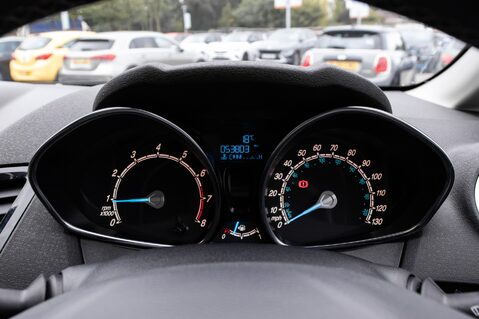 Ford Fiesta TITANIUM 15