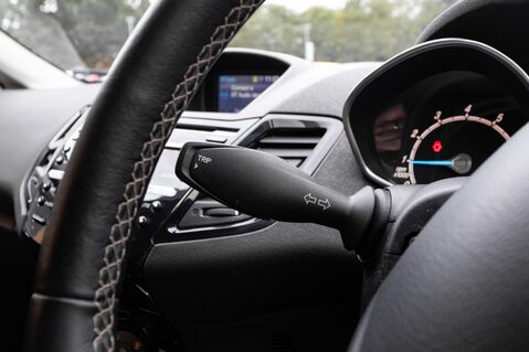Ford Fiesta TITANIUM 17