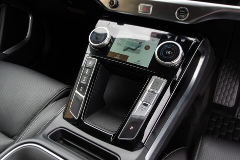 Jaguar I-Pace HSE 34