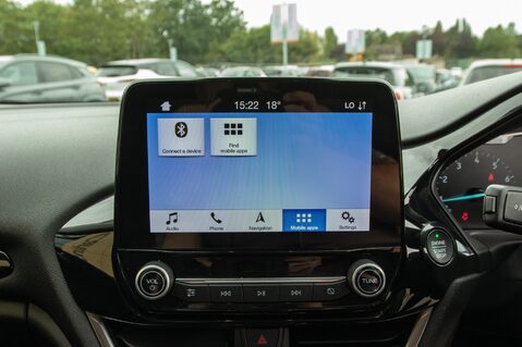 Ford Fiesta TITANIUM 26