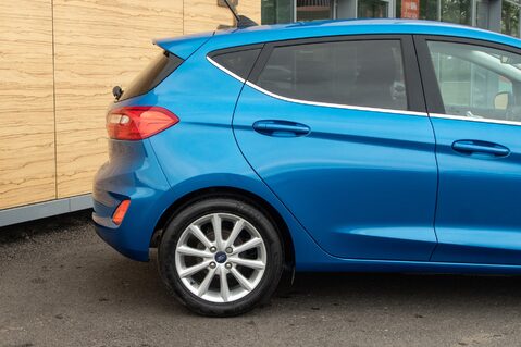 Ford Fiesta TITANIUM 7