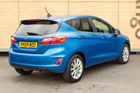 Ford Fiesta TITANIUM 2