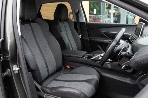 Peugeot 3008 PURETECH S/S ALLURE 31