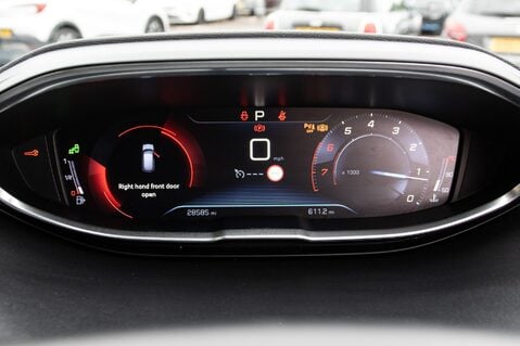 Peugeot 3008 PURETECH S/S ALLURE 15