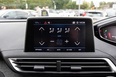 Peugeot 3008 PURETECH S/S ALLURE 22