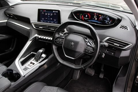Peugeot 3008 PURETECH S/S ALLURE 4