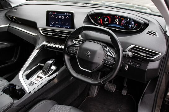 Peugeot 3008 PURETECH S/S ALLURE