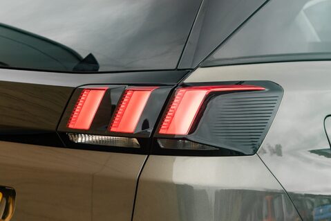 Peugeot 3008 PURETECH S/S ALLURE 9