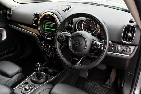 Mini Countryman COOPER EXCLUSIVE