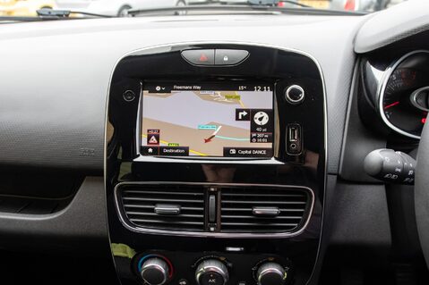 Renault Clio ICONIC TCE 27