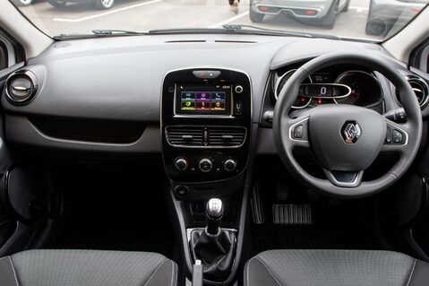 Renault Clio ICONIC TCE 3